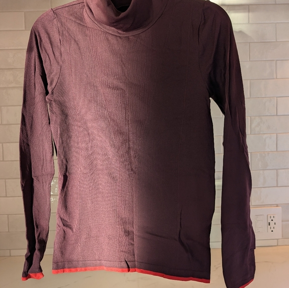 Athleta Flurry Downslope Turtleneck Sweatshirt Womens Antique Burgundy Size M - Picture 1 of 3
